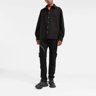 FW21 Långärmad skjorta med bröstficka, lös passform, svart