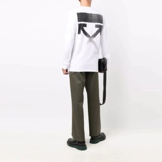 FW21 Logo med pilmönster, rund hals, pullover, standardversion, vit