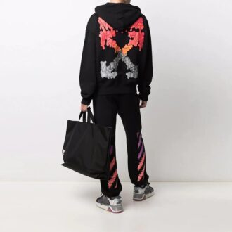 FW21 Melting Arrow Logo Print Sports Herr Svart