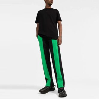 FW21 Pilmönster enfärgad rundhalsad kortärmad vanlig version svart