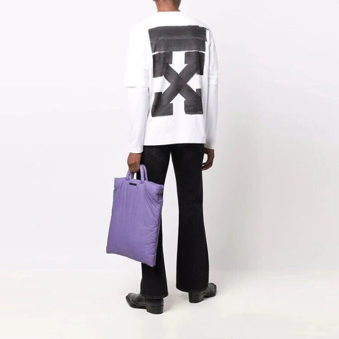 Off-White Herr-T-shirt med Arrows-mönster, dubbla lager, långa ärmar och lös passform, vit
