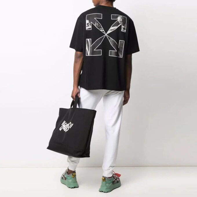 Off-White Herr-T-shirt med kort ärm, svart, med tryck av pilmönster