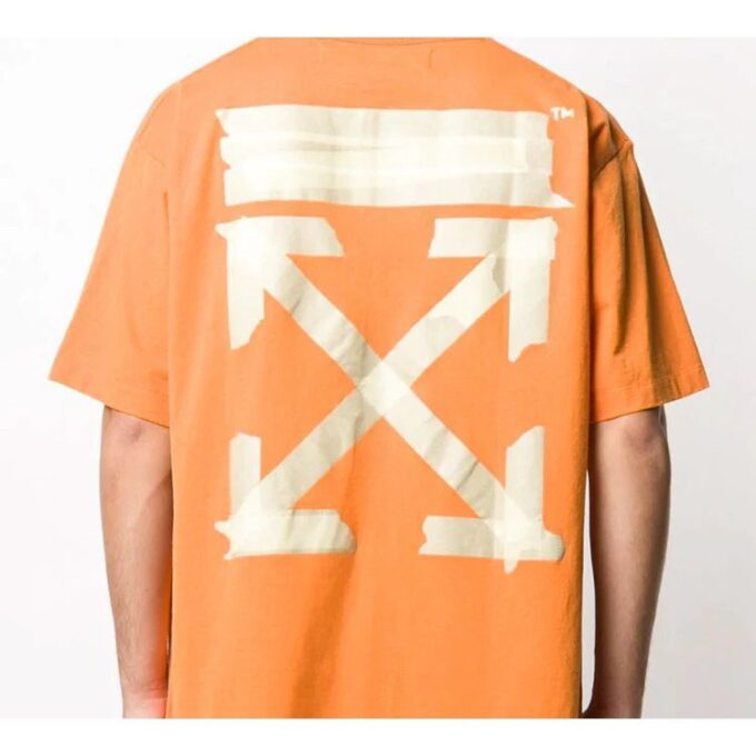 Off-White Herr-T-shirt med korta ärmar, bronsfärgad pil, gummiband och patch