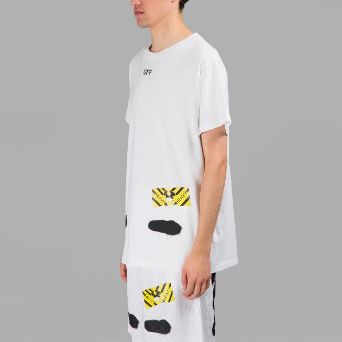 Off-White Herr-T-shirt med korta ärmar i vitt med C/O VIRGIL ABLOH-tryck i form av tigriga ränder och stänk av bläck