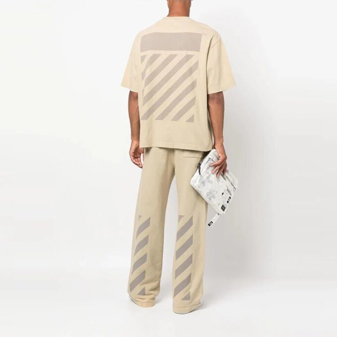 Off-White Herr T-shirt med randigt mönster, rund hals och korta ärmar, beige
