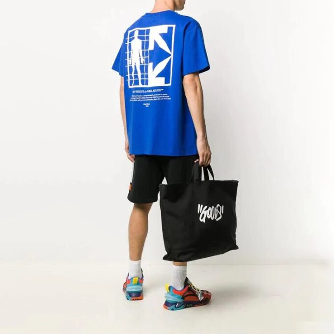 Off-White Herr-T-shirt med tryckt logotyp i blått