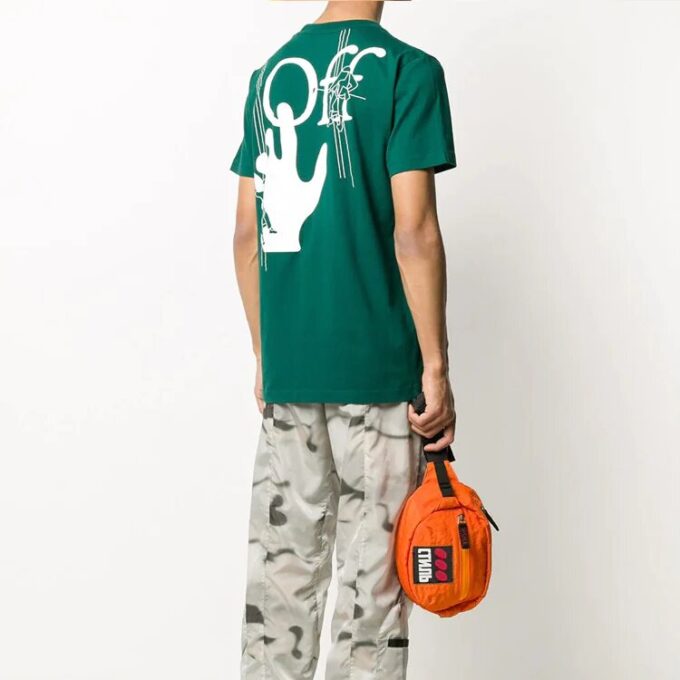 Off-White Herr-T-shirt med tryckt logotyp i grönt