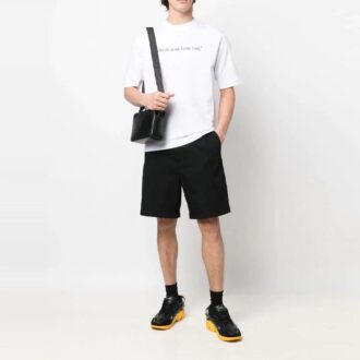 SS22 enfärgad med logotryck, rund hals, kortärmad, slim fit, vit